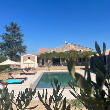 Hotel Les Mazets Du Pas Gréoux-les-Bains Esterno foto