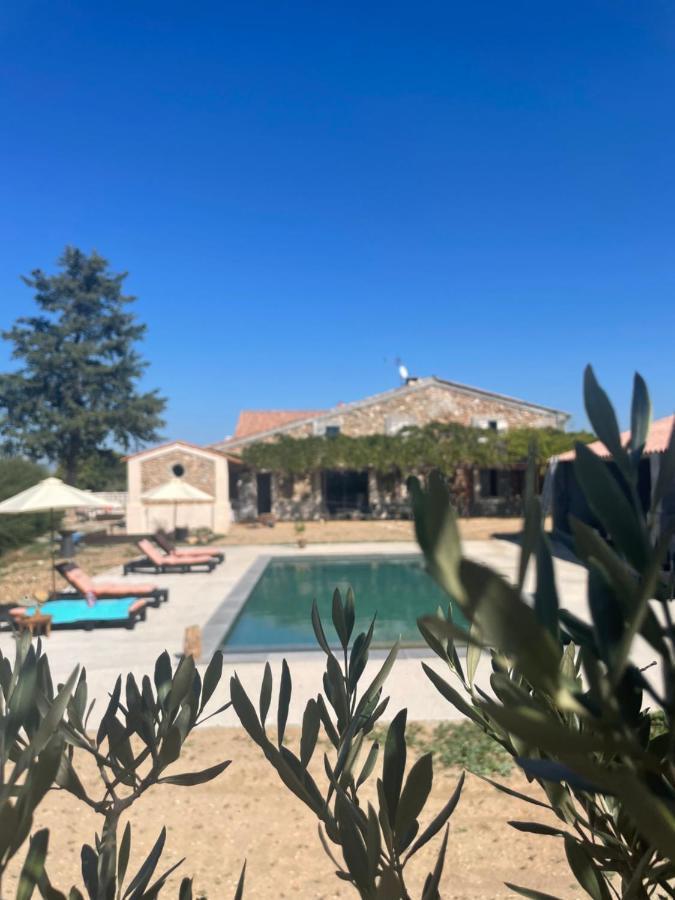 Hotel Les Mazets Du Pas Gréoux-les-Bains Esterno foto