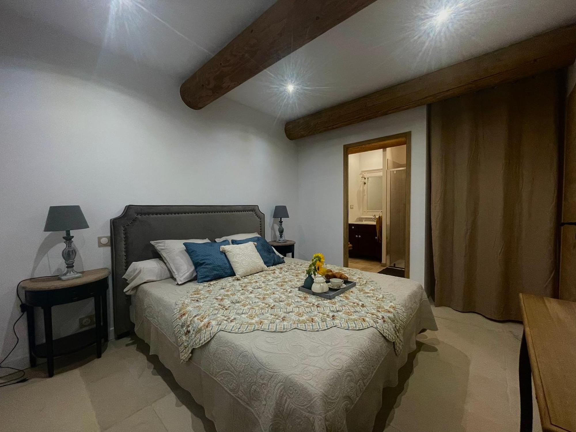 Hotel Les Mazets Du Pas Gréoux-les-Bains Esterno foto