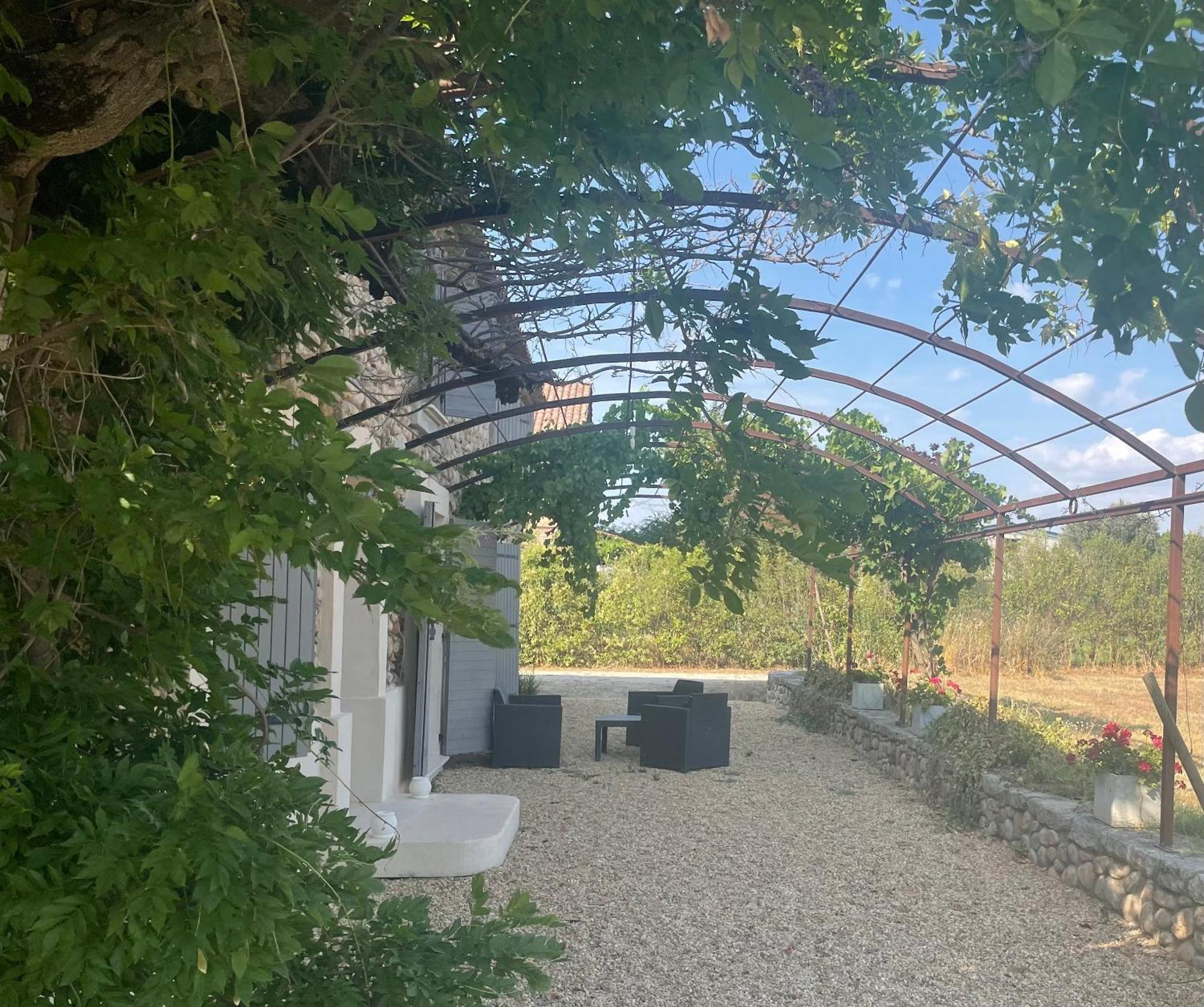 Hotel Les Mazets Du Pas Gréoux-les-Bains Esterno foto